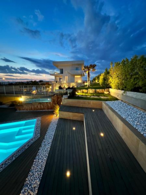 Villa Dafni Luxury Home Heated Pool